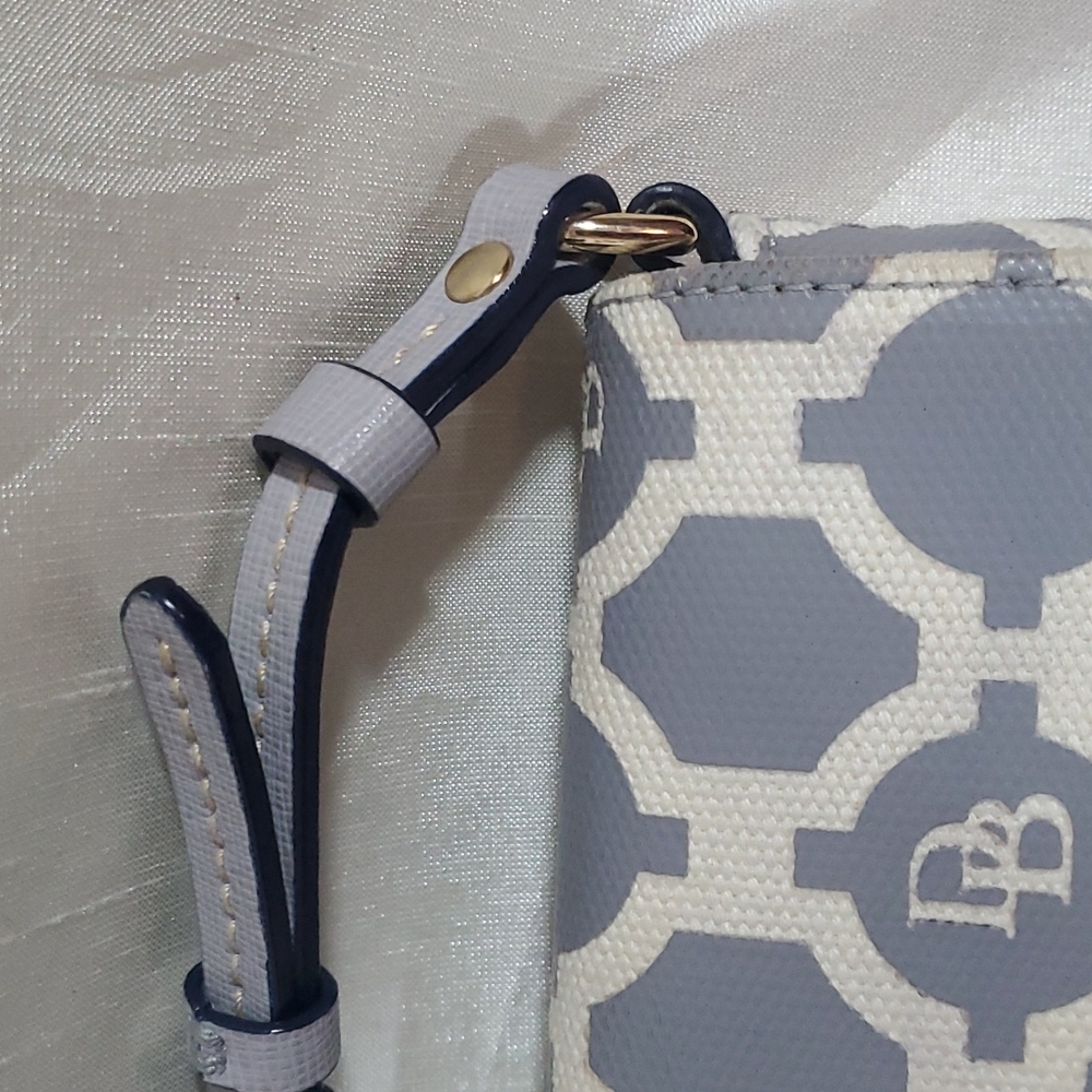 🌟Dooney & Bourke Small Leather Crossbody - Picture 5 of 14
